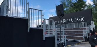Tribüne Event Zuschauerplätze Geländer Veranstaltung