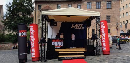 kleines Bühnendach 4x4m Dachsystem Traversendach schwarze Traverse DTM Nürnberg