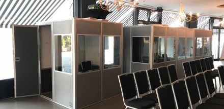 Dolmetscherkabine Konferenztechnik Event Frankfurt Location Veranstaltungstechnik